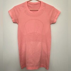 Lululemon Swiftly Tech Short Sleeve Crew Size 6